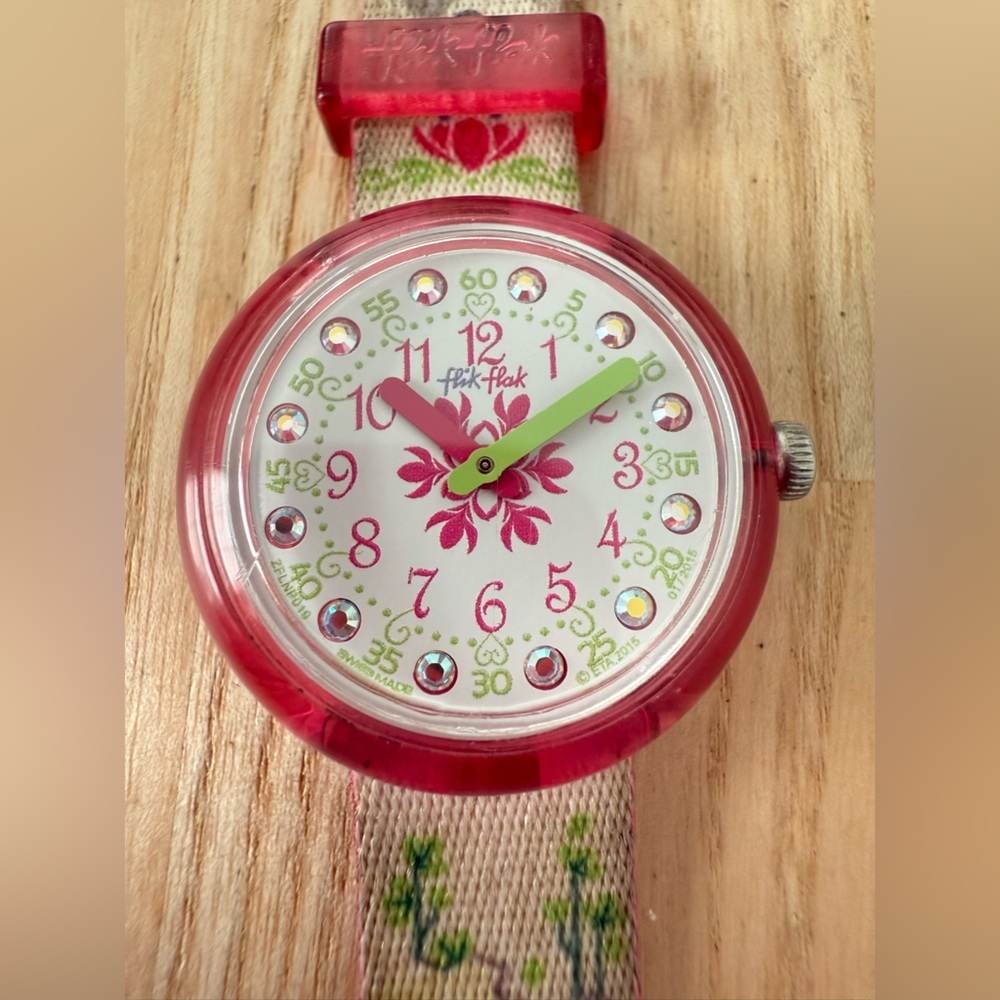 Flik Flak Made By Swatch DISNEY frozen Kids Plastic Case Watch NEW BATTERY
